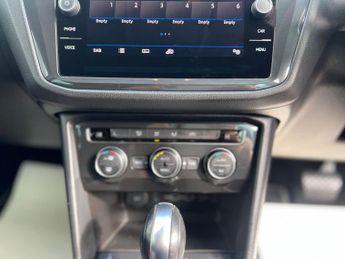 Volkswagen Tiguan 2.0 TDI Match DSG 4Motion Euro 6 (s/s) 5dr