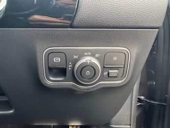 Mercedes-Benz GLA Class GLA 200 MHEV AMG Line Premium Auto Petrol PARKTRONIC/KEYLESS ENT