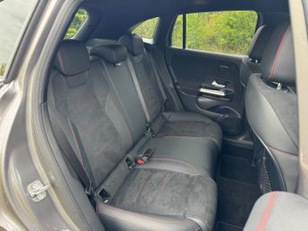 Mercedes-Benz GLA Class GLA 200 MHEV AMG Line Premium Auto Petrol PARKTRONIC/KEYLESS ENT