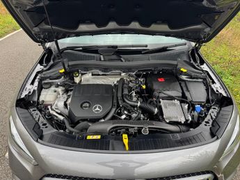 Mercedes-Benz GLA Class GLA 200 MHEV AMG Line Premium Auto Petrol PARKTRONIC/KEYLESS ENT