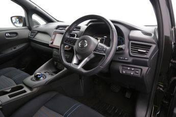 Nissan LEAF 40kWh Acenta Auto 5dr