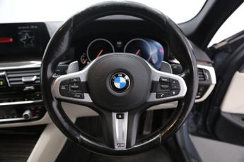 BMW 5 Series 2.0 520d M Sport Auto xDrive Euro 6 (s/s) 4dr