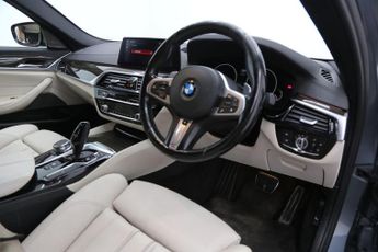 BMW 5 Series 2.0 520d M Sport Auto xDrive Euro 6 (s/s) 4dr