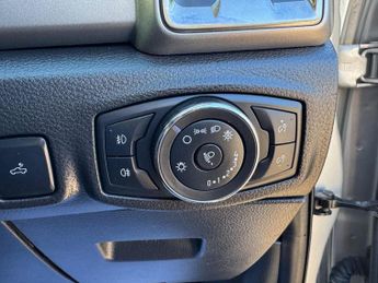 Ford Ranger 2.0 EcoBlue Limited Auto 4WD Euro 6 (s/s) 4dr