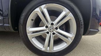 Volkswagen Tiguan R LINE TDI BLUEMOTION TECH 4MOTION DSG