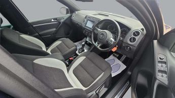 Volkswagen Tiguan R LINE TDI BLUEMOTION TECH 4MOTION DSG