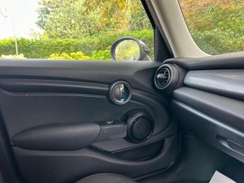 Mini Hatch 1.5 Cooper Classic Steptronic Euro 6 (s/s) 5dr