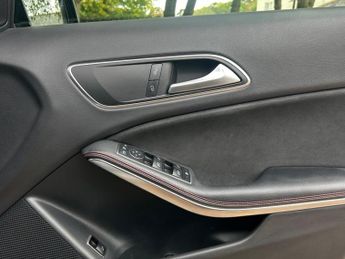 Mercedes-Benz GLA 2.1 GLA220d AMG Line (Premium) 7G-DCT 4MATIC Euro 6 (s/s) 5dr