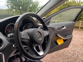 Mercedes-Benz GLA 2.1 GLA200d Sport (Premium) 7G-DCT 4MATIC Euro 6 (s/s) 5dr