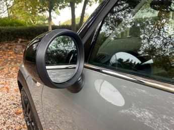 Mini Hatch 1.5 Cooper Auto Euro 6 (s/s) 5dr