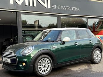 MINI Hatch Cooper 1.5 Automatic Chili / Media XL 5 door - PRO SAT NAV + CON