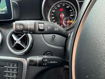 Mercedes-Benz A Class A180 Sport Premium Auto Petrol PARKTRONIC/CAMERA/SAT NAV