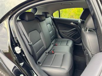 Mercedes-Benz A Class A180 Sport Premium Auto Petrol PARKTRONIC/CAMERA/SAT NAV