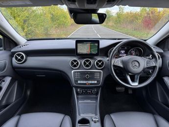 Mercedes-Benz A Class A180 Sport Premium Auto Petrol PARKTRONIC/CAMERA/SAT NAV
