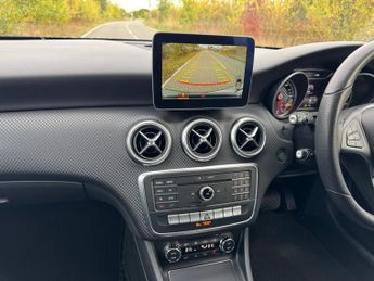 Mercedes-Benz A Class A180 Sport Premium Auto Petrol PARKTRONIC/CAMERA/SAT NAV