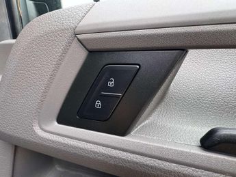 Volkswagen Crafter 2.0 Crafter CR35 Trendline TDI Auto