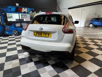 Nissan Juke 1.6 Tekna XTRON Euro 6 5dr