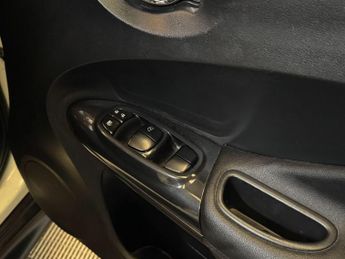 Nissan Juke 1.6 Tekna XTRON Euro 6 5dr