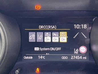 Toyota Yaris DESIGN FHEV