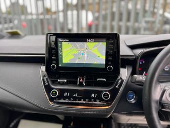 Toyota Corolla 1.8 VVT-h Icon Tech Touring Sports CVT Euro 6 (s/s) 5dr