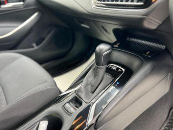 Toyota Corolla 1.8 VVT-h Icon Tech Touring Sports CVT Euro 6 (s/s) 5dr