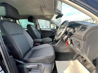 Volkswagen Tiguan 2.0 TDI BlueMotion Tech SE Navigation DSG 4Motion Euro 6 (s/s) 5