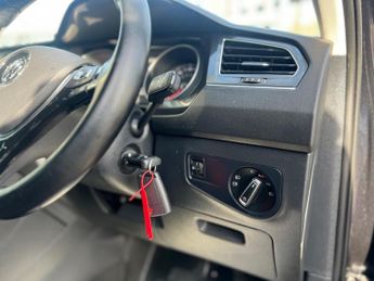 Volkswagen Tiguan 2.0 TDI BlueMotion Tech SE Navigation DSG 4Motion Euro 6 (s/s) 5