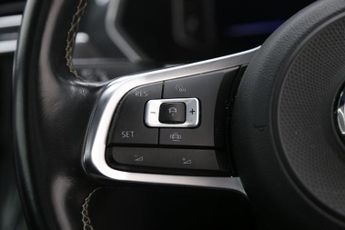 Volkswagen Tiguan 2.0 TDI R-Line DSG 4Motion Euro 6 (s/s) 5dr