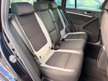 Volkswagen Tiguan R LINE TDI BLUEMOTION TECH 4MOTION DSG