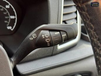 Ford Transit Custom AUTO SWB L1H1 280 Limited Alloys Air Con Sensors EURO 6