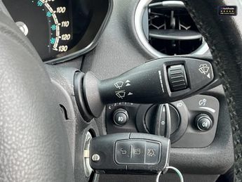 Ford Fiesta 1.0T EcoBoost Zetec Hatchback 5dr Petrol Powershift Euro 6 (100 