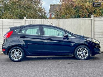 Ford Fiesta 1.0T EcoBoost Zetec Hatchback 5dr Petrol Powershift Euro 6 (100