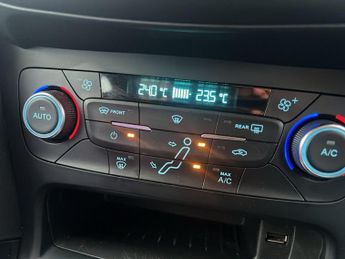 Ford Focus 1.0T EcoBoost Titanium Euro 6 (s/s) 5dr