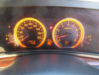 Nissan Elgrand E51 2.5 V6 HIGHWAY STAR + 8 Seats