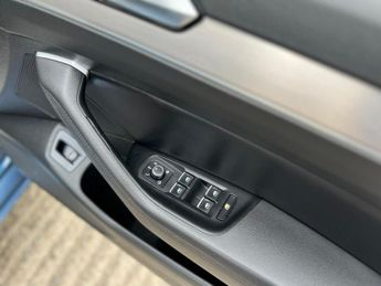 Volkswagen Passat 2.0 TDI GT DSG Euro 6 (s/s) 5dr