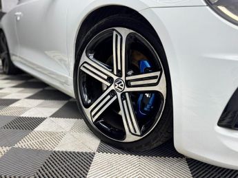 Volkswagen Scirocco 2.0 TSI BlueMotion Tech R DSG Euro 6 (s/s) 3dr