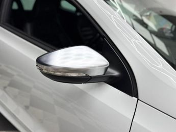 Volkswagen Scirocco 2.0 TSI BlueMotion Tech R DSG Euro 6 (s/s) 3dr