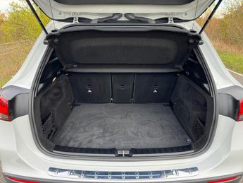 Mercedes-Benz GLA Class GLA 250e Exclusive Edition Premium Auto Petrol Hybrid PHEV 15KWH