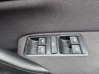 Volkswagen Polo SE TSI DSG