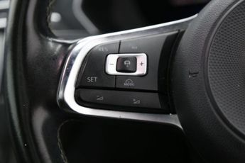 Volkswagen Tiguan 2.0 TDI BlueMotion Tech R-Line DSG Euro 6 (s/s) 5dr