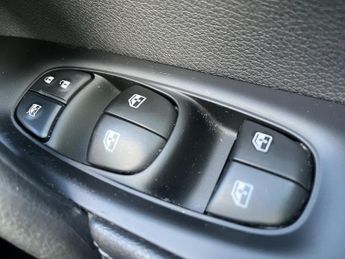 Nissan Qashqai 1.3 DIG-T N-CONNECTA DCT AUTOMATIC