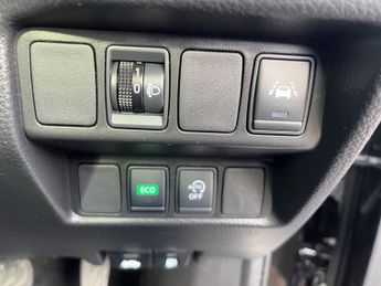 Nissan Qashqai 1.3 DIG-T N-CONNECTA DCT AUTOMATIC