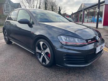 Volkswagen Golf 2.0 GTI DSG AUTOMATIC