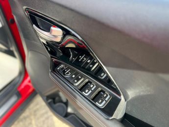 Kia Niro 1.6 GDi 3 DCT Euro 6 (s/s) 5dr