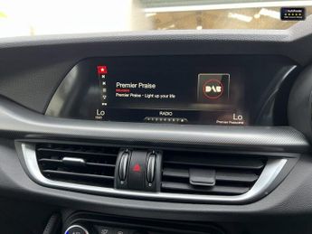 Alfa Romeo Stelvio 2.2 TD Speciale SUV 5dr Diesel Auto Q4 AWD Euro 6 (s/s) (210 ps)