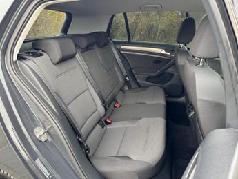 Volkswagen Golf 1.4 TSI SE NAV DSG Auto Petrol SAT NAV/PARKTRONIC/FOLDING MIRROR