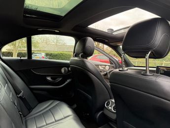 Mercedes-Benz C Class 2.1 C220d AMG Line (Premium Plus) 7G-Tronic+ Euro 6 (s/s) 4dr