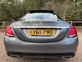 Mercedes-Benz C Class 2.1 C220d AMG Line (Premium Plus) 7G-Tronic+ Euro 6 (s/s) 4dr