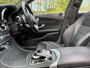 Mercedes-Benz C Class 2.1 C220d AMG Line (Premium Plus) 7G-Tronic+ Euro 6 (s/s) 4dr