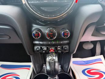 Mini Hatch 1.5 Cooper Auto Euro 6 (s/s) 3dr